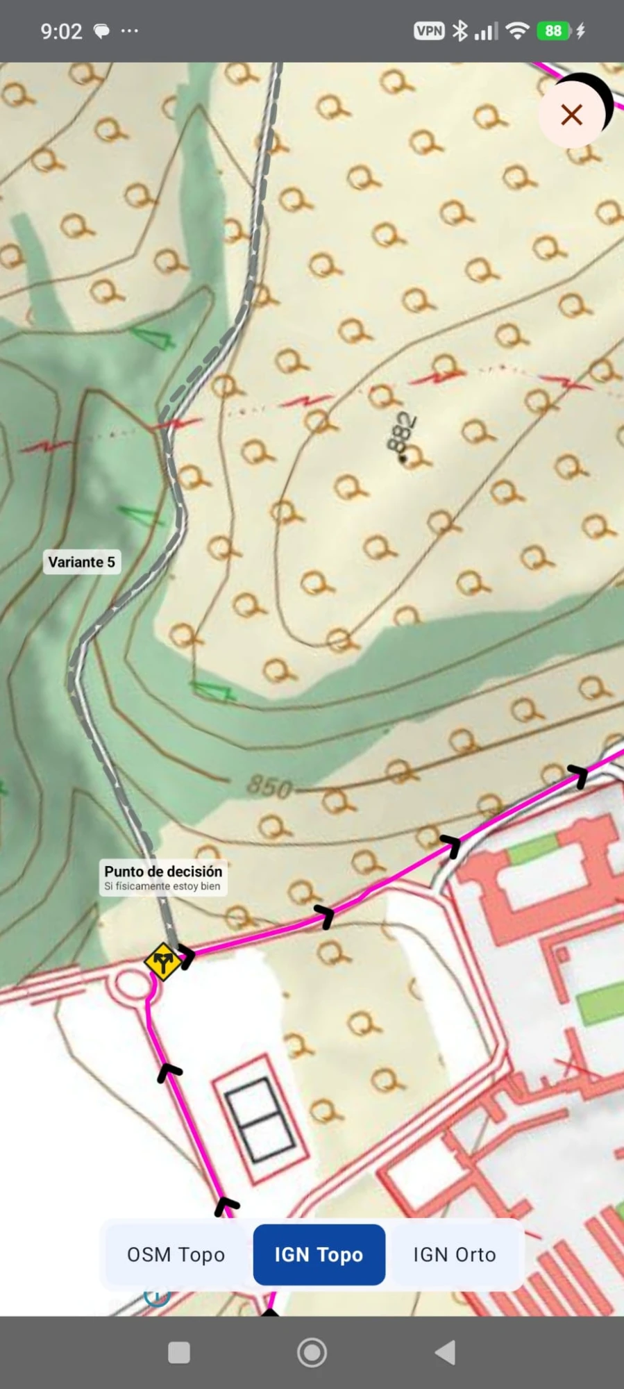Ruta con un punto de decisión y una variante en gris